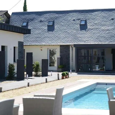 Demeures & Chateaux De La Renaissance