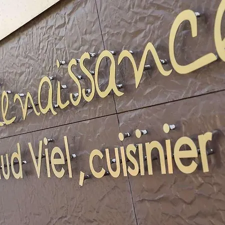 Demeures & Chateaux De La Renaissance Hotel