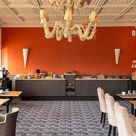 De La Renaissance - Les Collectionneurs Hotel Argentan