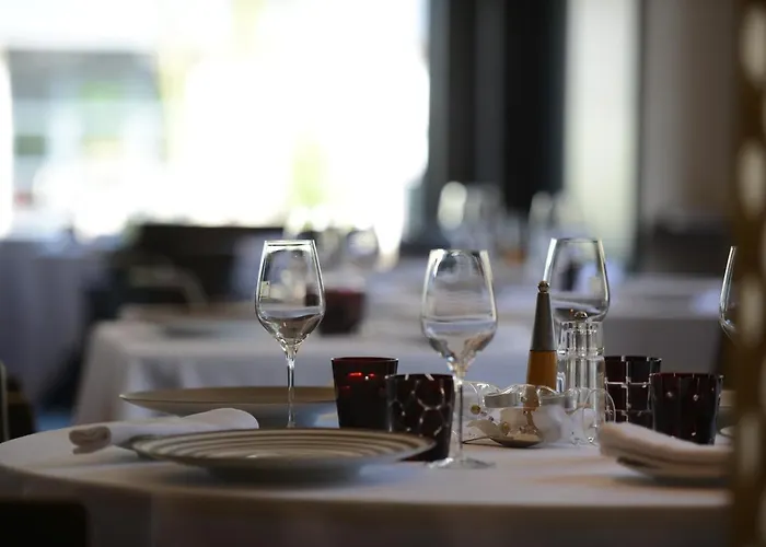 Demeures & Chateaux De La Renaissance Hotel