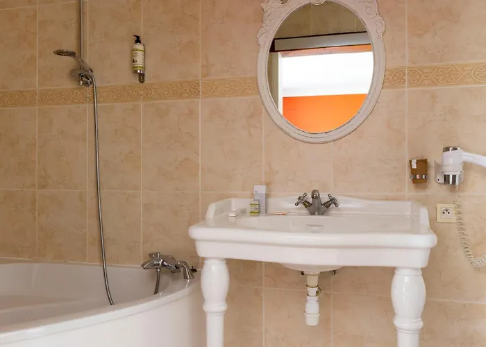 Demeures & Chateaux De La Renaissance Hotel 3*