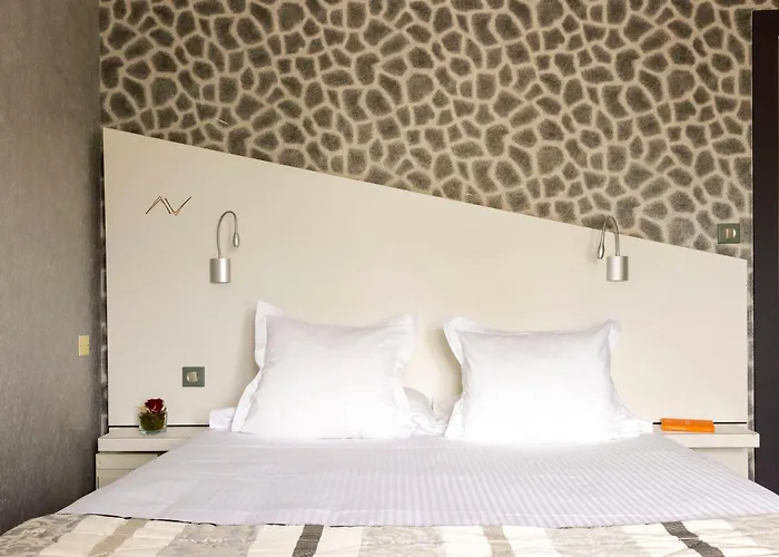 Demeures & Chateaux De La Renaissance Argentan