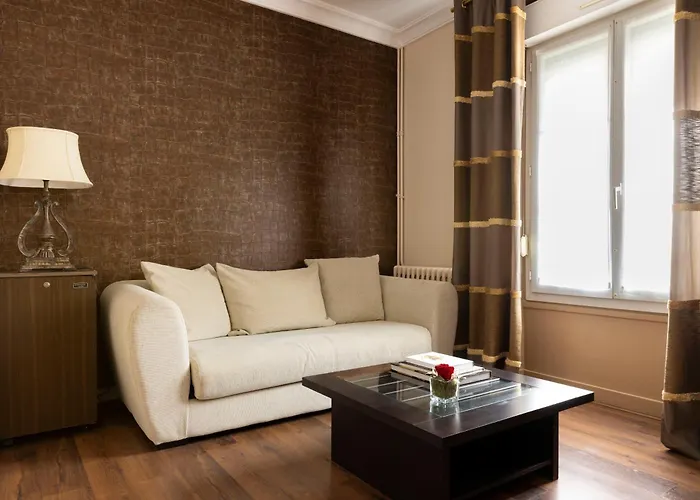 Demeures & Chateaux De La Renaissance 3* Argentan