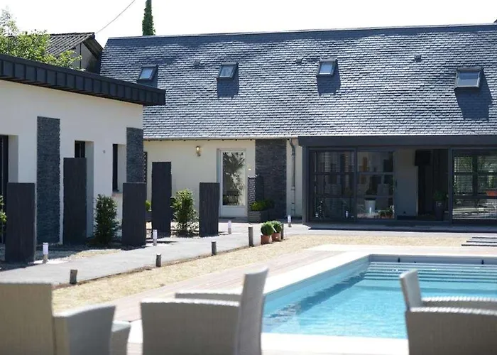 Demeures & Chateaux De La Renaissance