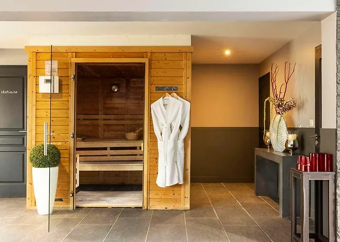 Demeures & Chateaux De La Renaissance Argentan