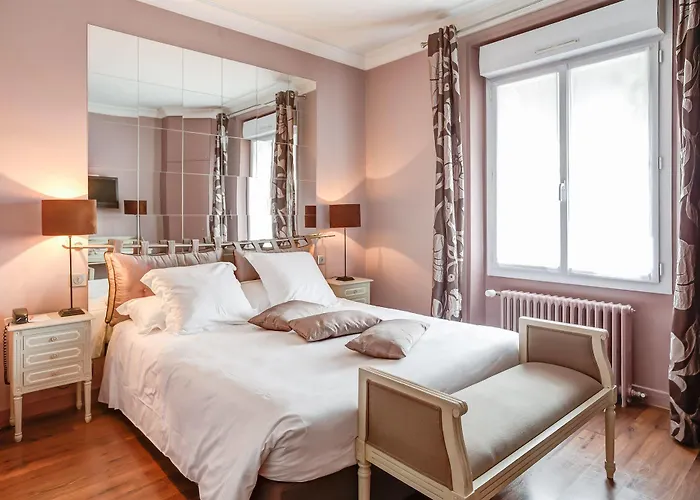 Hotel Demeures & Chateaux De La Renaissance 3*