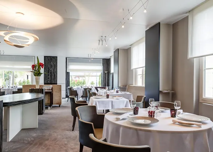 Demeures & Chateaux De La Renaissance Hotel 3*